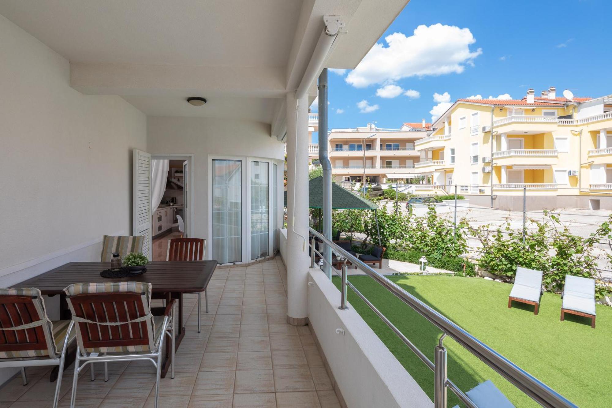 Apartments Tihi III Vodice Eksteriør bilde